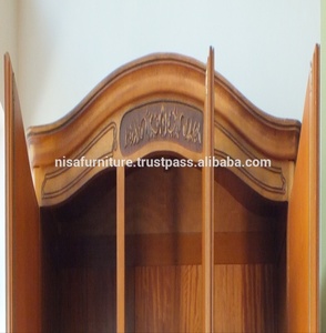 Armario Grande de Tres Puertas Estilo Luis XV de Caoba Francesa, Mueble de Madera Tradicional para Dormitorio, para Uso Doméstico - Product Image 2