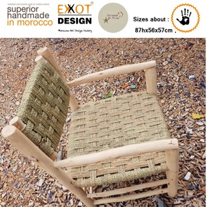 Cadres en bois d'origine marocaine faits à la main Chaise en bois traditionnelle Produit - Product Image 2