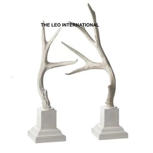 รูปปั้นเขากวางตกแต่งและไอดอลโลหะอลูมิเนียมสำหรับรายการบ้านสำหรับห้องนั่งเล่นและสำนักงาน5x5x10 (M) 7x7x12นิ้ว - Product Image 1