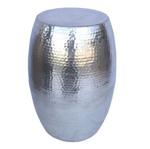 Table d'appoint moderne en aluminium en forme de tambour martelé Tabouret de table basse polyvalent pour le salon, les hôtels et les restaurants - Product Image 1