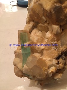 Cristales de Aguamarina Natural de Primera Calidad Provenientes de Zonas Noreste de Pakistán - Product Image 4