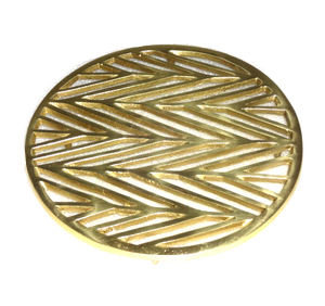 Dessous de plat décoratifs en métal de forme ronde et tapis résistants à la chaleur pour l'usage à la maison de cuisine - Product Image 1