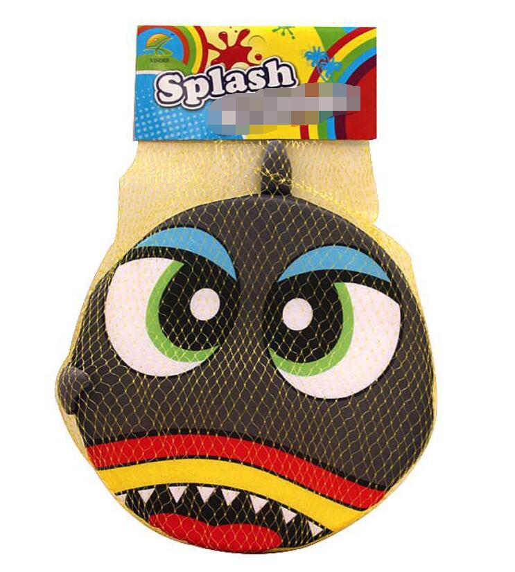 Водяной летающий диск в форме акулы