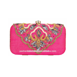 Nuevo Diseño de Bolso de Mano con Bordado Zari - Product Image 1