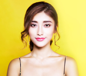 Luxury Silver Silk <b>Wedding</b> <b>Guestbook</b> with Embellished Elegant Design for Your Special Day - Product Image 4