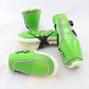 Botas de tendón de charol de cristal plateado de alta calidad para caballos Nuevo producto de cuidado de caballos patentado - Product Image 3