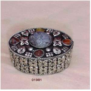 Faits À La Main en métal Boîtes À Pilules avec Des Pierres En Argent Antique - Product Image 2