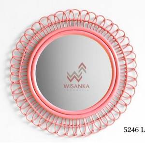 Elegante Espejo de Pared de Ratán con Flores Blancas, Estilo Minimalista Vintage Escandinavo Costero para Dormitorio, Baño, Habitación Infantil o Casa de Campo - Product Image 5