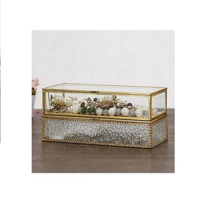 Boîte en verre doré avec cadre en métal Rangement et décoration de bijoux pour la maison Boîtes à bijoux - Product Image 6