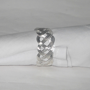 Porte-serviettes en métal au design attrayant fini argent brillant pour la décoration de table de mariage porte-serviettes décorations de table à la maison - Product Image 1