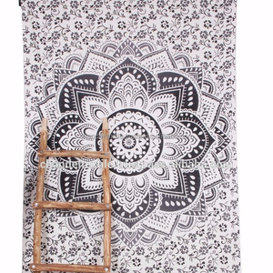 Main Bohème Hippie Mandala Tapisseries Noir Blanc Ombre Reine/Double Tenture Murale 100% Coton Écologique Lavable En Machine - Product Image 1