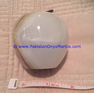 Pomme d'onyx avec feuille de laiton, artisanat - Product Image 2