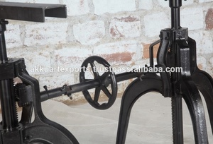 Mesa de Comedor con Manivela de Madera de Mango y Base de Metal |   Mesa de Bar Ovalada de Altura Ajustable para Uso Comercial en Restaurantes |   Madera Maciza Vintage - Product Image 3