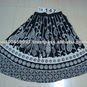 Falda corta de algodón estampada - Product Image 2