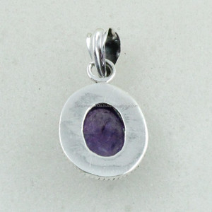 Pendentif en argent sterling 925 avec pierre d'améthyste et design royal - Product Image 4