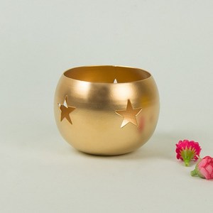ที่ใส่ไฟโลหะรูปดาวทรงกลมเคลือบด้วยผงทองสำหรับตกแต่งบ้านและสำนักงาน - Product Image 1