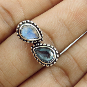 Bagues unisexes classiques chrétiennes faites à la main en argent sterling 925 avec topaze bleue et pierre de lune arc-en-ciel, serties clos, par Shri Ashapura Jewels - Product Image 4