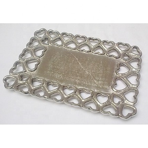 Plateau de table décoratif en aluminium pour fruits servant du thé et du café pour la décoration de fête à la maison avec logo personnalisé - Product Image 1