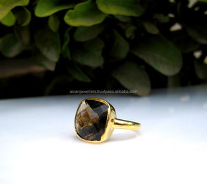 Anillo chapado en oro con piedras preciosas de cuarzo ahumado de Plata de Ley 925 - Product Image 1
