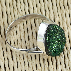 Anillo de piedras preciosas Druzy verde en forma de pera, anillo de Plata de Ley 925, ajuste de bisel de joyería, anillo de moda Chapado en plata para mujer. - Product Image 3