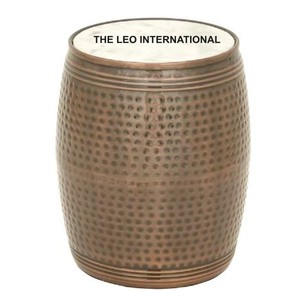 Matériau en cuivre forme ronde couleur marron Table basse Style fantaisie luxe fait à la main utilisé décoration de bureau à domicile - Product Image 1