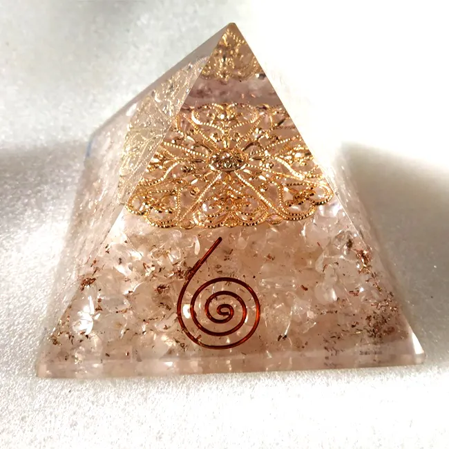 Пирамида оргона из кристалла кварца, пирамида оргонита: розовый кварц, оникс, оргонит, пирамида рейки, ОРГОН, мощные кристаллы, природа
