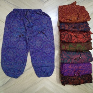Pijamas de Invierno de Lana Transpirable de Calidad Especial con Estampado Floral al por Mayor en India - Product Image 1