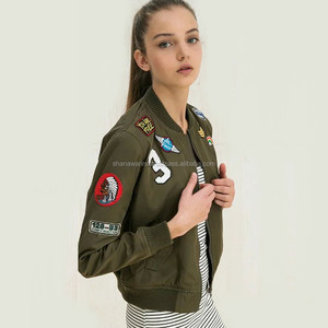 Blouson aviateur à broderie sergé personnalisable pour fille avec écusson en chenille et doublure en nylon respirant pour la saison hivernale - Product Image 4