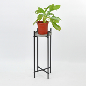 Estante de flores corto con tubo de metal redondo con acabado de arena negra para flores artificiales - Product Image 2