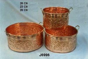 Macetero de cobre ovalado, con pulido de espejo, también disponible en acero con acabado de cobre - Product Image 5