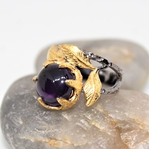 Anillo de plata esterlina 925 chapado en oro con cabujón redondo de amatista frondosa de última colección para bodas y fiestas - Product Image 4