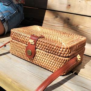 Bolso de hombro de mimbre Rectangular de una sola correa para mujer de estilo bohemio natural, lazo tejido de Vietnam, decoración con borlas, cierre de cremallera - Product Image 1