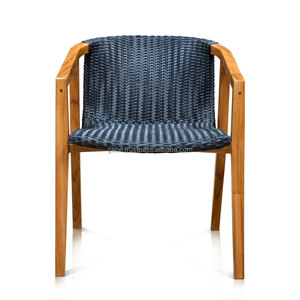 Chaise à bras élégante et moderne en teck massif, non pliable, mobilier de salle à manger polyvalent pour la maison et les restaurants - Product Image 2