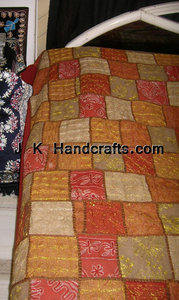 Sábana de cama multipatchwork con hilos dorados - Product Image 2