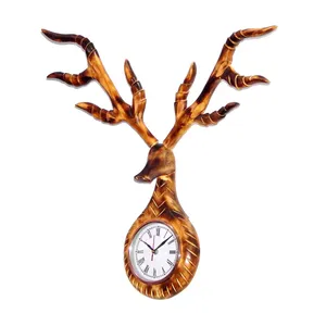 Деревянные настенные часы с оленем