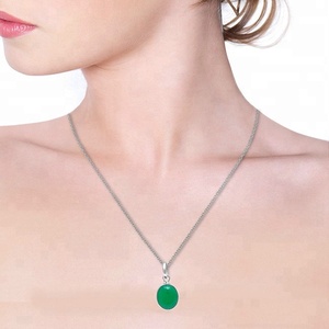 Pendentif à breloque en argent sterling 925 à coupe ovale en onyx vert avec lunette plaquée argent pendentif à la mode pour les femmes. - Product Image 3