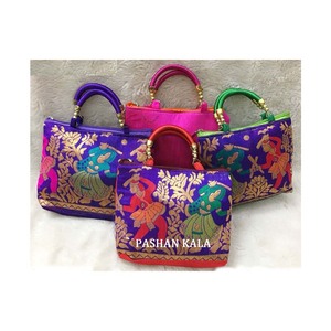 Bolso de mano bordado para mujer, diseño de Rajasthani, para boda - Product Image 1