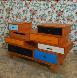 Gabinete de madera de estilo retro con múltiples cajones Muebles de almacenamiento de madera maciza para sala de estar y dormitorio - Product Image 3