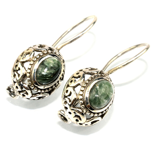 Pendientes de plata de ley 925 con forma ovalada, hechos a mano - Product Image 1