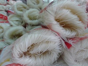 Mejor venta 100% Pure Natural Instant PE Material arroz seco fideos hechos a mano en Vietnam para uso alimentario - Product Image 3