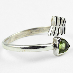 Flecha perfecto en forma de triángulo de peridoto de Plata de Ley 925 anillos de plata India, joyería de plata de moda exportador y mayorista - Product Image 2