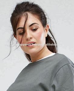 Conjunto de chándales de 2 piezas para mujer OEM, conjunto de chándal de Top corto y pantalones largos, ropa deportiva, chándal transpirable personalizado barato - Product Image 5