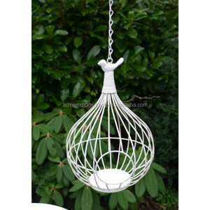 Elegante soporte de comedero para pájaros blanco con jaulas de pájaros decorativas, perfecto para decoración de jardín al aire libre y observación de aves - Product Image 4