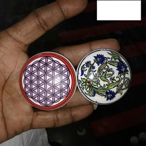 Pomos de Cerámica para Puertas de Armario Hechos a Medida en Colores, Patrones, Formas y Tamaños Personalizados para Tiendas de Artículos para el Hogar - Product Image 3