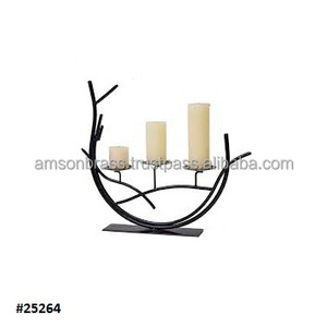 Bougeoir à trois piliers pour articles d'éclairage à la maison en vente hôtel/décoration de la maison candélabre finitions noires décor de table - Product Image 1