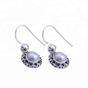 ต่างหูเม็ดเดี่ยวไข่มุกน้ำจืด925แท้เครื่องประดับเงินสเตอร์ลิง - Product Image 1