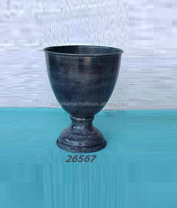 Alta venta de la mejor calidad decorativa Navidad colgante antiguo Metal linterna fabricante jardín decorativo Metal florero - Product Image 1