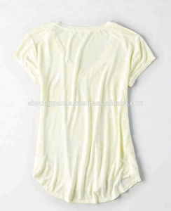 เสื้อยืดคอกลมผ้าคอตตอนลายดอกไม้สำหรับผู้หญิงระบายอากาศได้ไซส์ใหญ่พิเศษ - Product Image 3