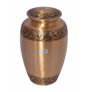 Urnes funéraires en laiton faites à la main Conception sur mesure Urnes de crémation Urnes de cendres humaines - Product Image 1