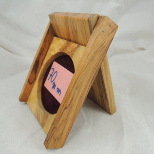 กล่องใส่เหรียญทำจากไม้มะกอกทำมือพร้อมเหรียญแกะสลักกำมะหยี่สำหรับใช้ในงานฝีมือ - Product Image 1